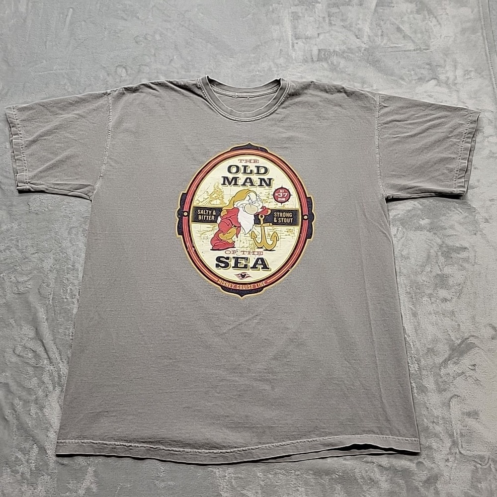 Disney Cruise Line Shirt Mens XL Gray The Old Man Of The Sea Grumpy Dwarf